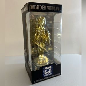 Funko Gold Wonder Woman Statue DC Legion of Collectors